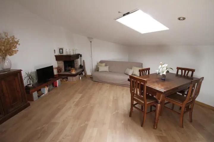 Apartament Accogliente Mansarda Nel Cuore Dell Antica Livorno Zewnętrze zdjęcie